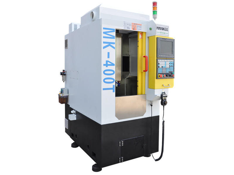 鉆攻機廠家解釋:精雕機與多頭雕銑機有什么區別?